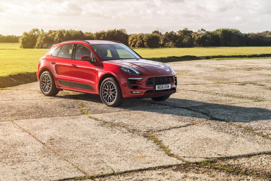  Porsche Macan GTS 2016 года  (UK) (фото 30 из 30)